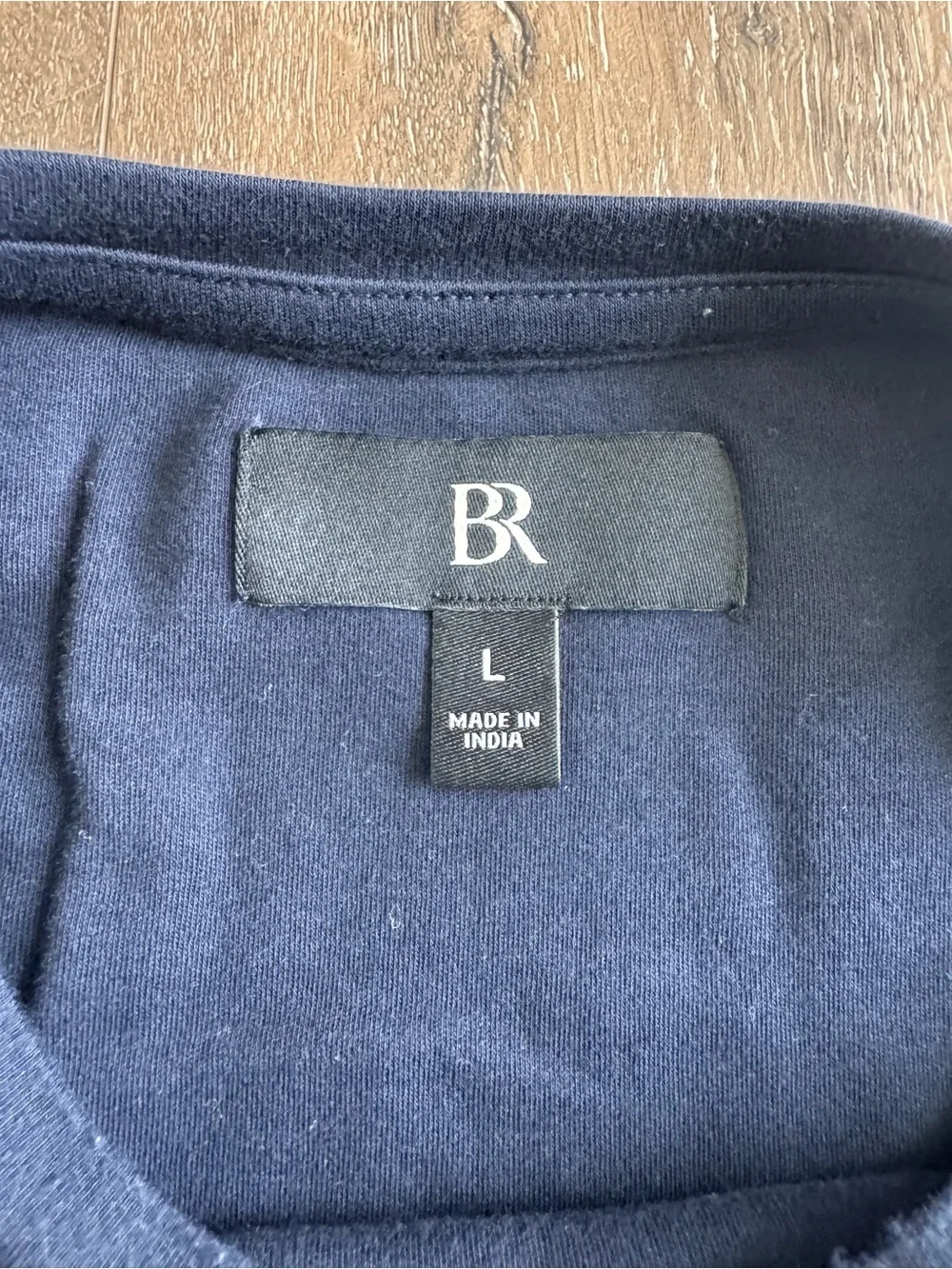 Banana Republic Men's Navy Crewneck T-Shirt Size Large